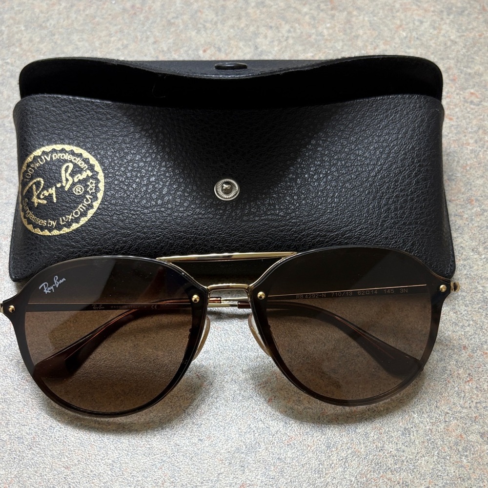 Ray-Ban Dark Brown Round Sunglasses with Gold Plating